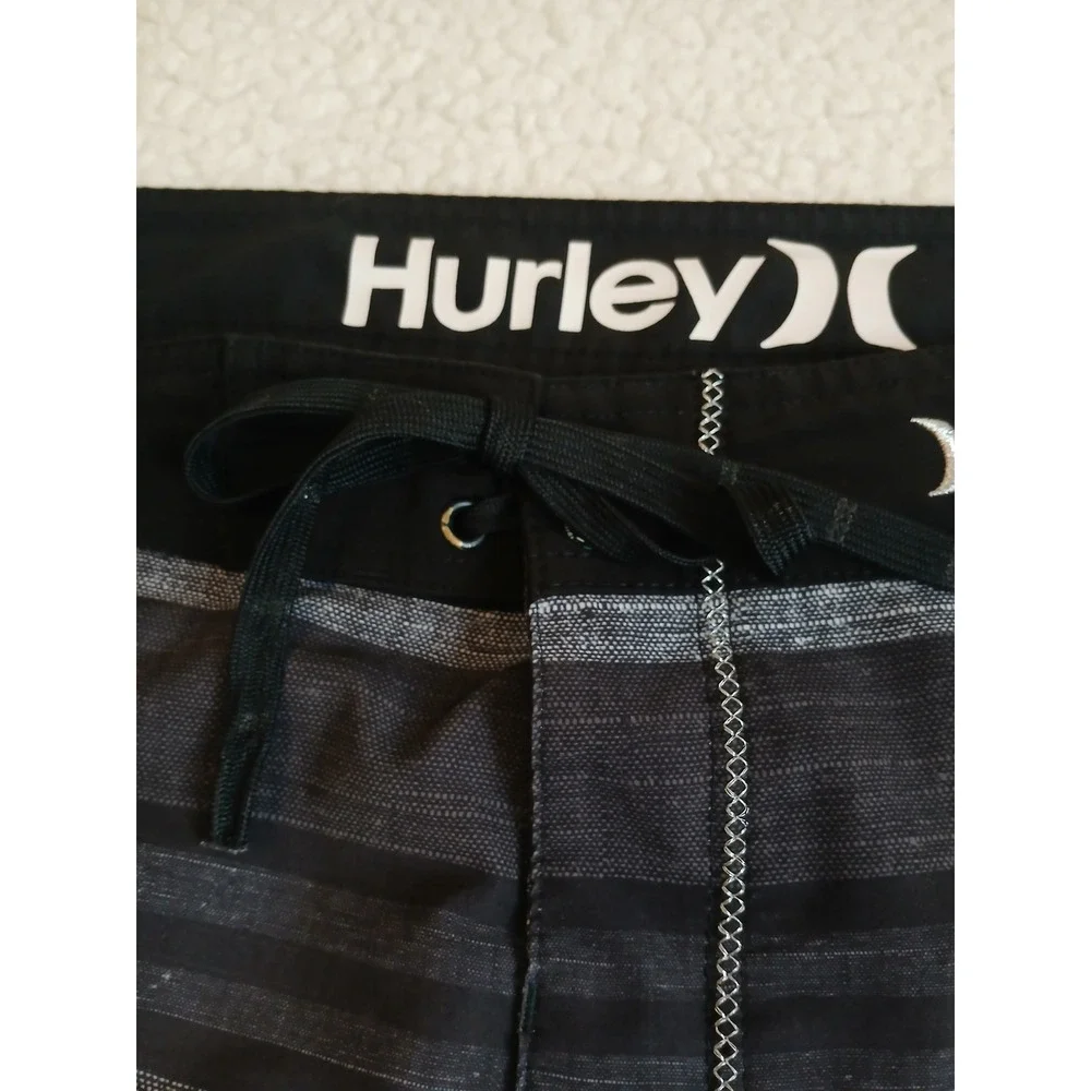 Hurley Phantom Clemente Board Shorts Mens 40 Black Grey Striped Swim Trunks Vaca